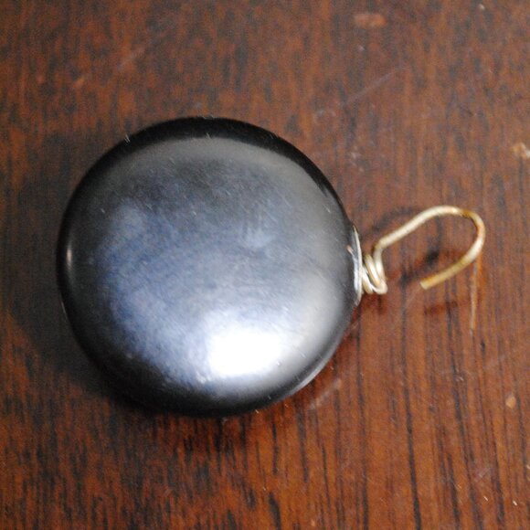 Antique/Vintage Matte Black Ketcham & McDougall NY Retractable Chain Brooch - Picture 1 of 9